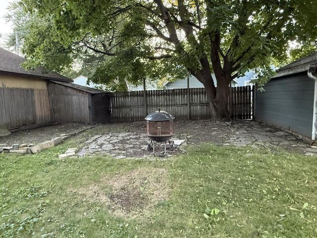 5249 N 33rd STREET, Milwaukee, WI 53209