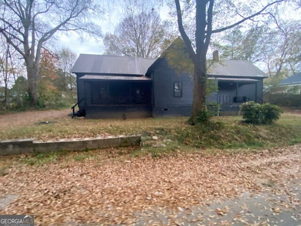 6114 Hopkins Street NE, Covington, GA 30014