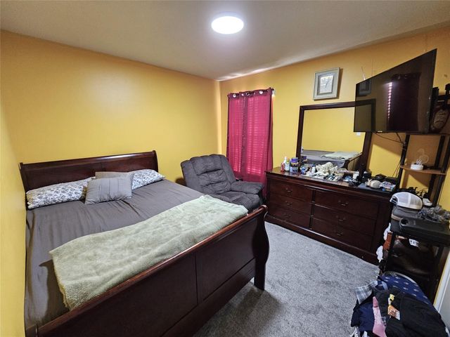 9118 Iron Springs Drive, Houston, TX 77034