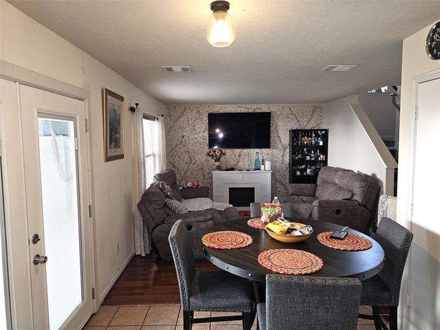 9118 Iron Springs Drive, Houston, TX 77034