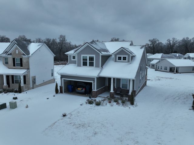 213 Tartan Dr, Clarksville, TN 37043