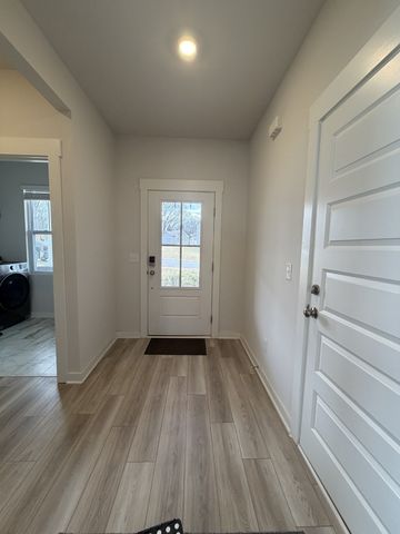 213 Tartan Dr, Clarksville, TN 37043