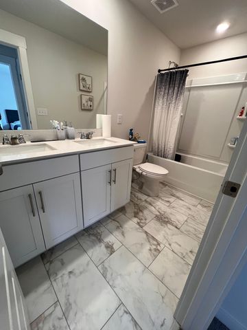 213 Tartan Dr, Clarksville, TN 37043