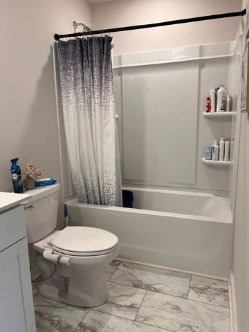 213 Tartan Dr, Clarksville, TN 37043