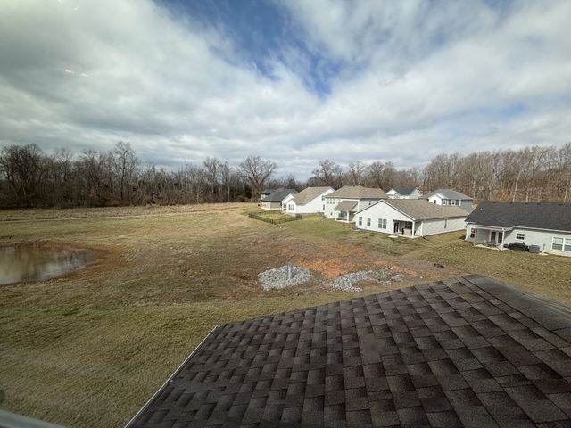 213 Tartan Dr, Clarksville, TN 37043