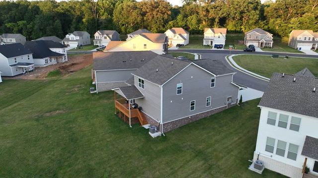 213 Tartan Dr, Clarksville, TN 37043