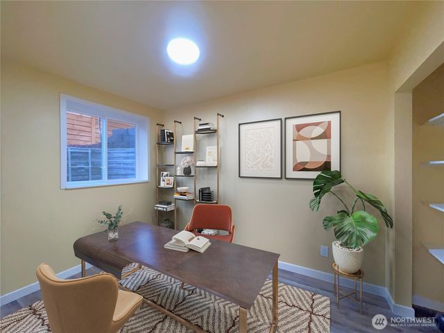 21246 15th Avenue S, Des Moines, WA 98198