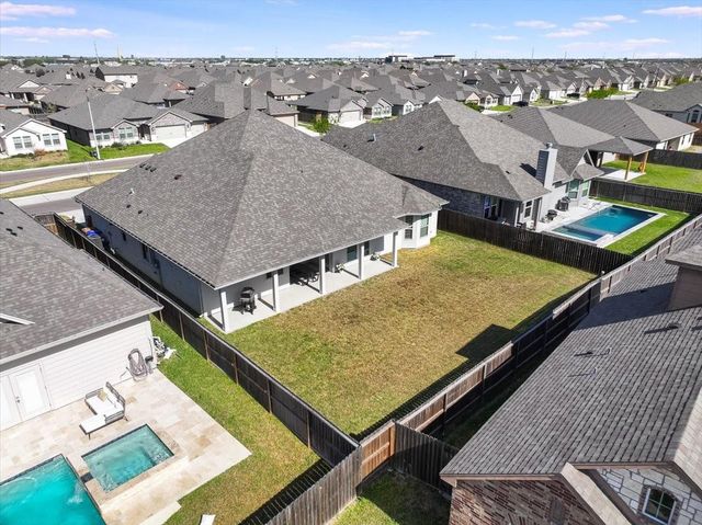 7930 Rancho Vista Boulevard E, Corpus Christi, TX 78414