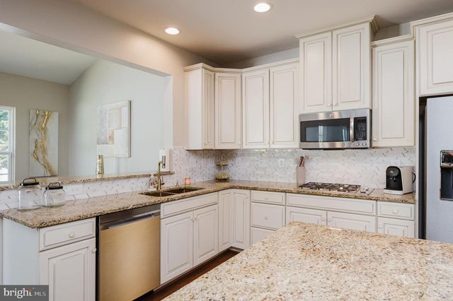 744 FALCON LN, Aberdeen, MD 21001