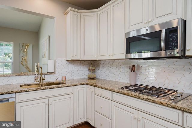 744 FALCON LN, Aberdeen, MD 21001