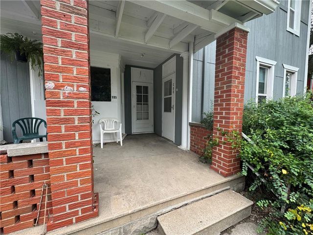 105 S College Street, Warrensburg, MO 64093