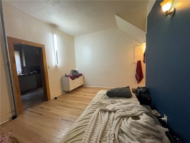 105 S College Street, Warrensburg, MO 64093