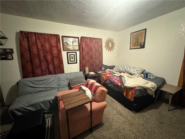 105 S College Street, Warrensburg, MO 64093