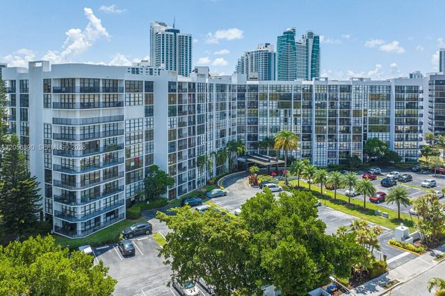 800 Parkview Drive 410, Hallandale Beach, FL 33009
