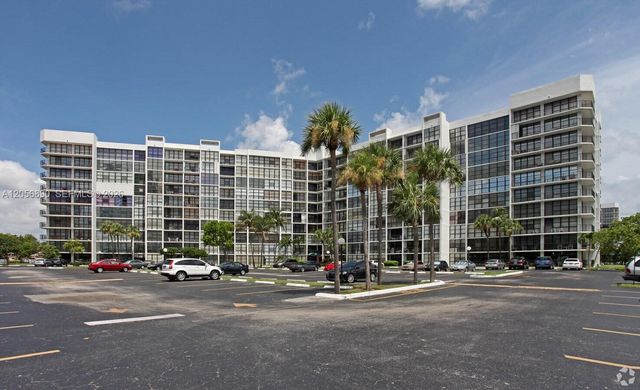 800 Parkview Drive 410, Hallandale Beach, FL 33009