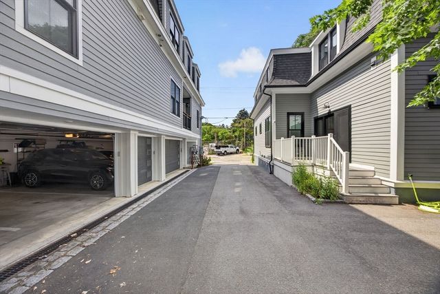 266 Amory St 2, Boston, MA 02130