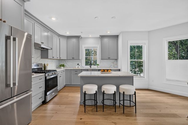 266 Amory St 2, Boston, MA 02130