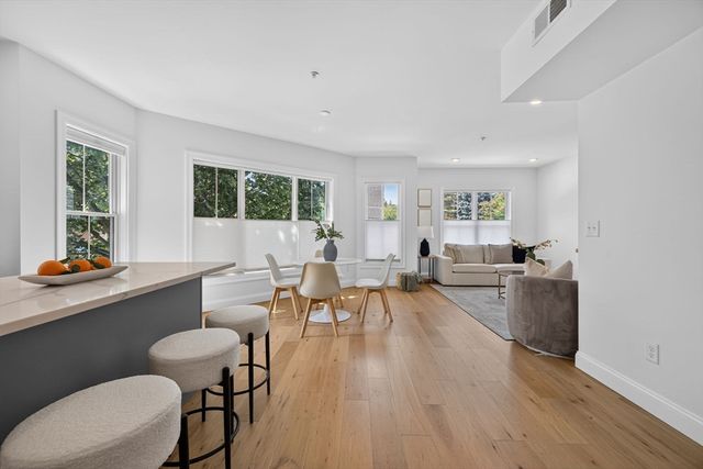 266 Amory St 2, Boston, MA 02130