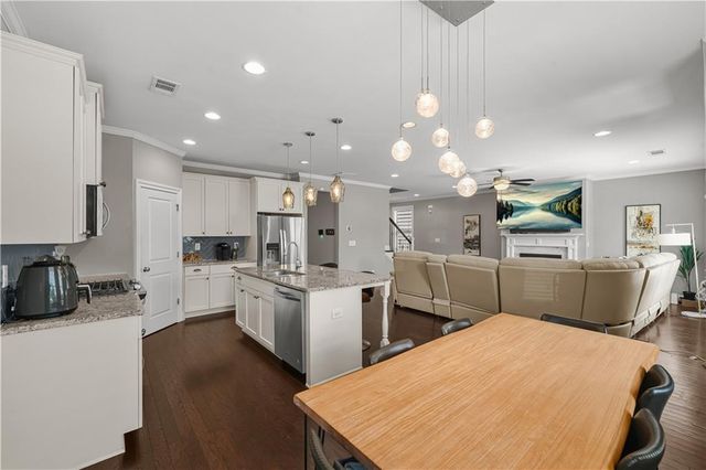 2032 Stanfield Avenue NW, Atlanta, GA 30318