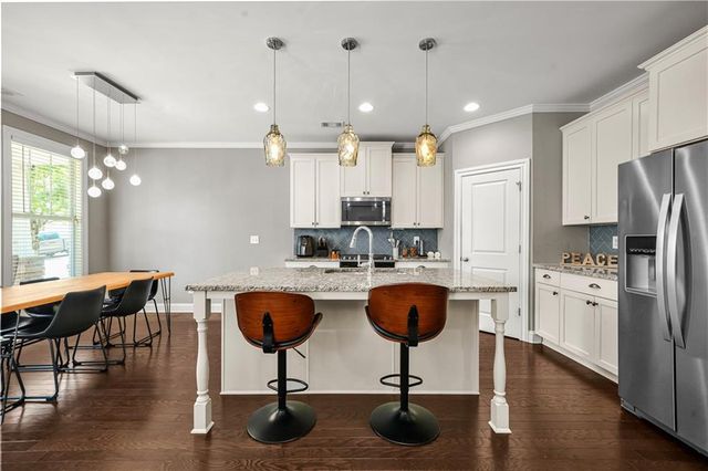 2032 Stanfield Avenue NW, Atlanta, GA 30318