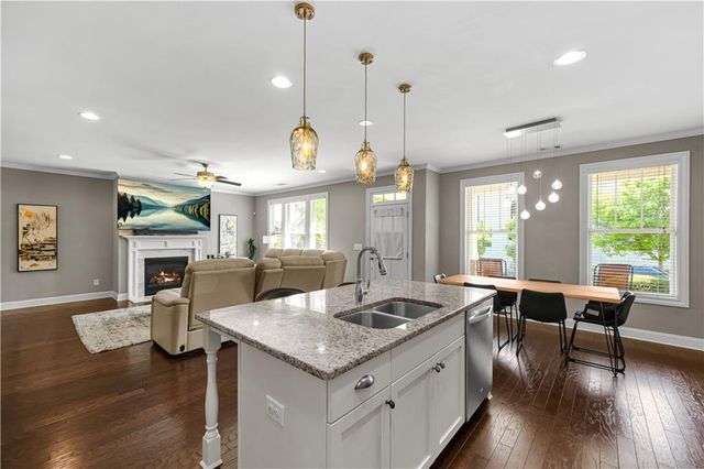 2032 Stanfield Avenue NW, Atlanta, GA 30318