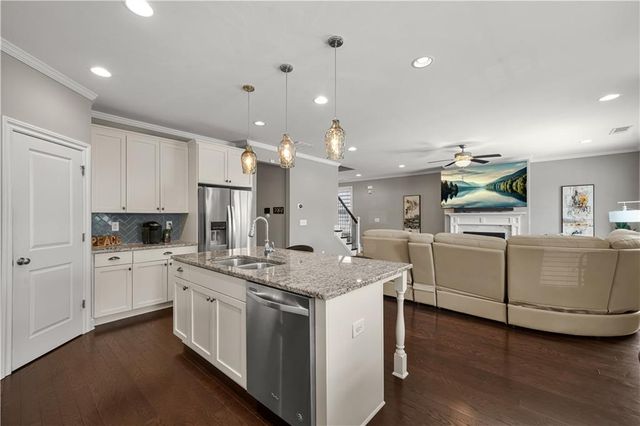 2032 Stanfield Avenue NW, Atlanta, GA 30318