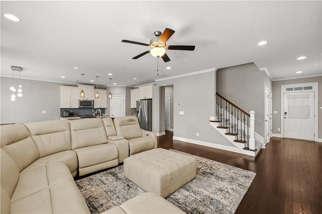 2032 Stanfield Avenue NW, Atlanta, GA 30318