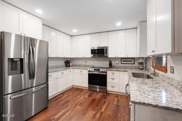 3720 Whitworth Drive, Knoxville, TN 37938