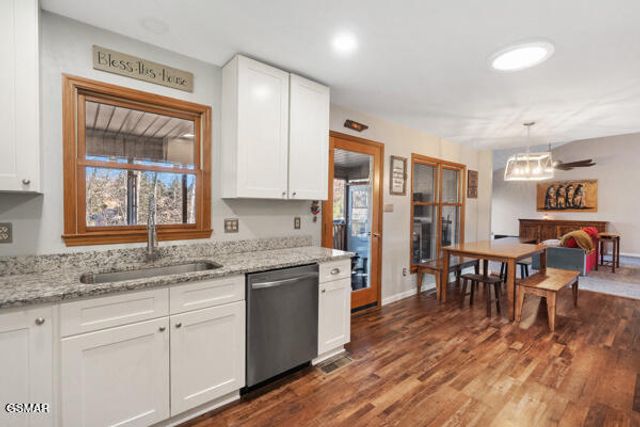 3720 Whitworth Drive, Knoxville, TN 37938