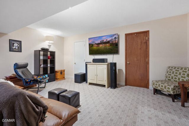 3720 Whitworth Drive, Knoxville, TN 37938