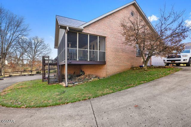 3720 Whitworth Drive, Knoxville, TN 37938