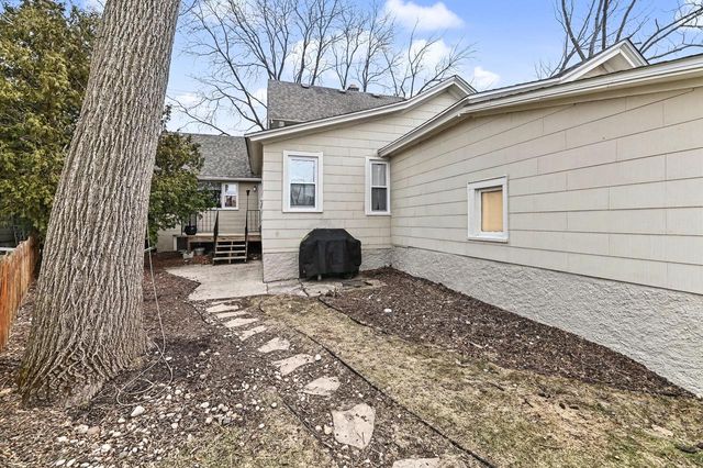 127 Clark STREET, Pewaukee, WI 53072