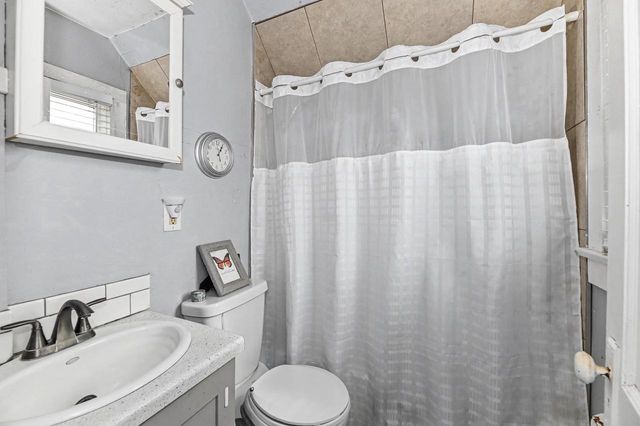 127 Clark STREET, Pewaukee, WI 53072