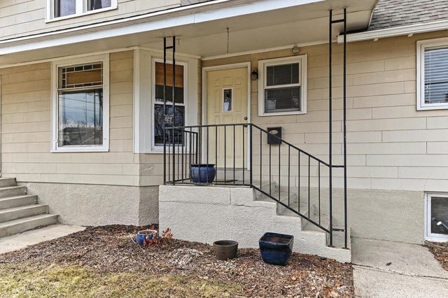 127 Clark STREET, Pewaukee, WI 53072