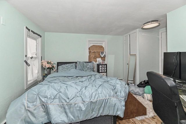 127 Clark STREET, Pewaukee, WI 53072