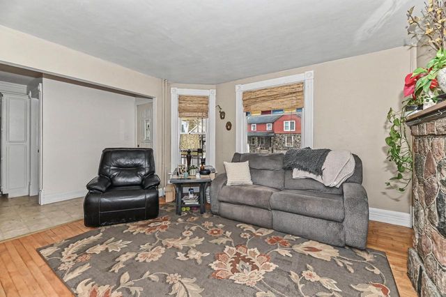 127 Clark STREET, Pewaukee, WI 53072