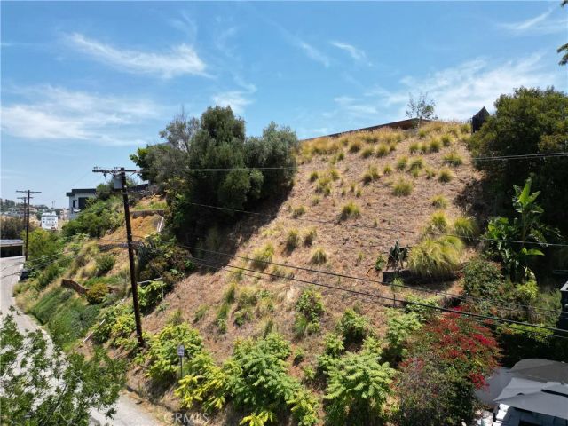 8220 Mannix, Los Angeles, CA 90046