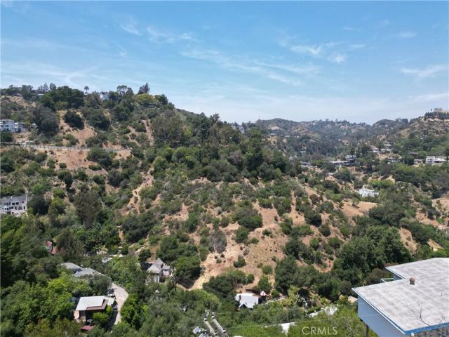 8220 Mannix, Los Angeles, CA 90046
