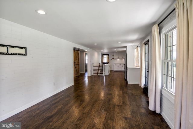 4705 WARNER DR, Manchester, MD 21102