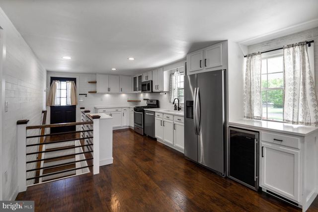 4705 WARNER DR, Manchester, MD 21102