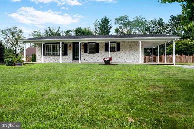 4705 WARNER DR, Manchester, MD 21102