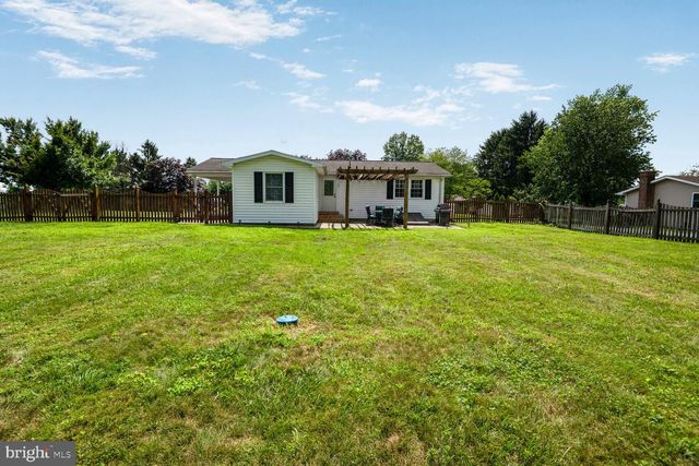 4705 WARNER DR, Manchester, MD 21102