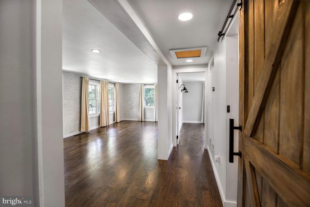 4705 WARNER DR, Manchester, MD 21102