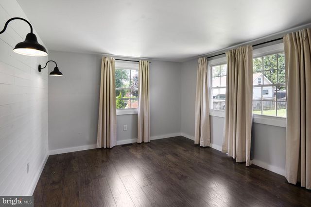 4705 WARNER DR, Manchester, MD 21102