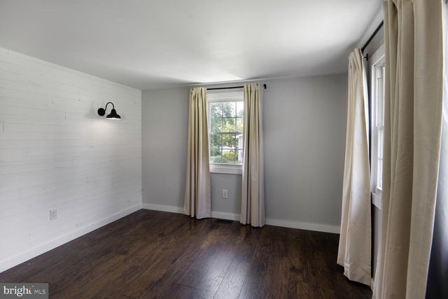 4705 WARNER DR, Manchester, MD 21102