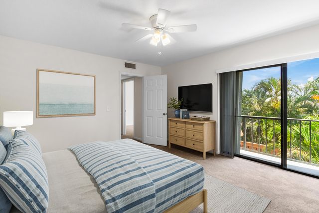 3900 SE County Line Road 12c, Tequesta, FL 33469