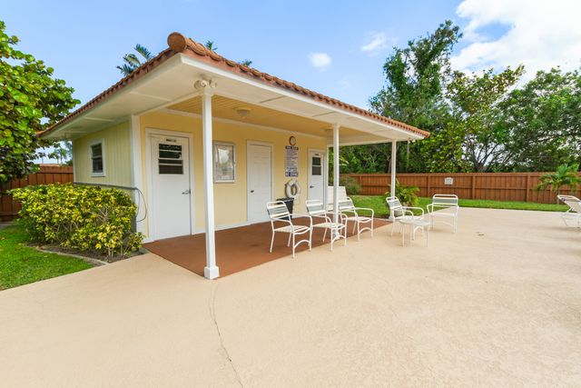 3900 SE County Line Road 12c, Tequesta, FL 33469