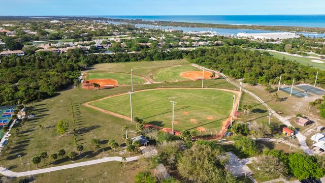 3900 SE County Line Road 12c, Tequesta, FL 33469
