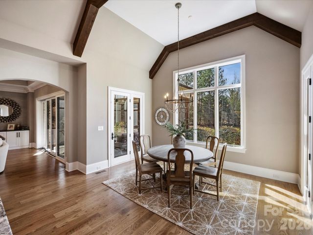 104 Crest Court, Matthews, NC 28104