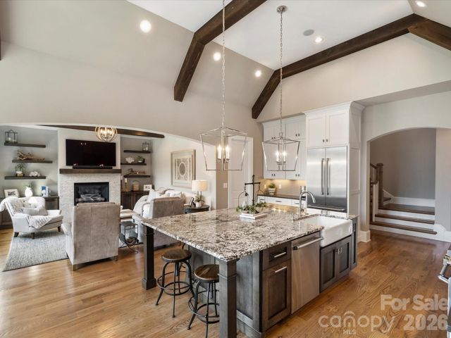 104 Crest Court, Matthews, NC 28104